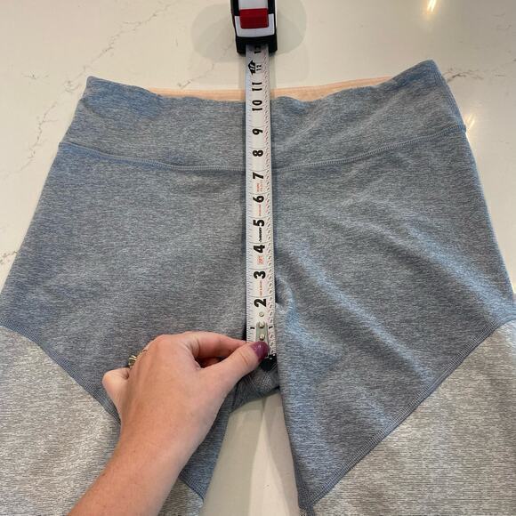 Outdoor Voices Color block Leggings Size Large - Picture 9 of 9